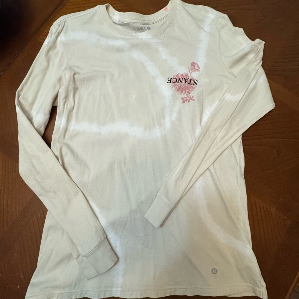 A set of 2 long sleeves by Stance!!